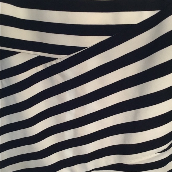 Fashion to Figure fitted dress! - Picture 4 of 8